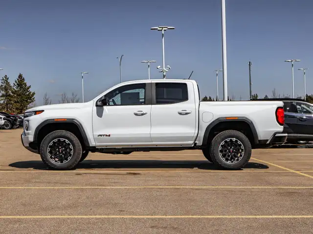 2026 GMC Canyon AT4 - Photo 5