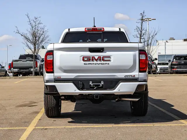 2026 GMC Canyon AT4 - Photo 7