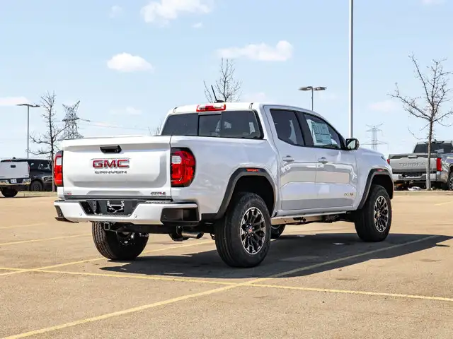 2026 GMC Canyon AT4 - Photo 8