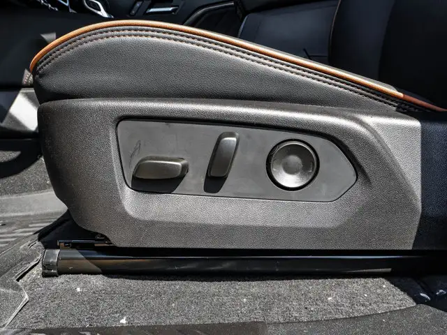 2026 GMC Canyon AT4 - Photo 21