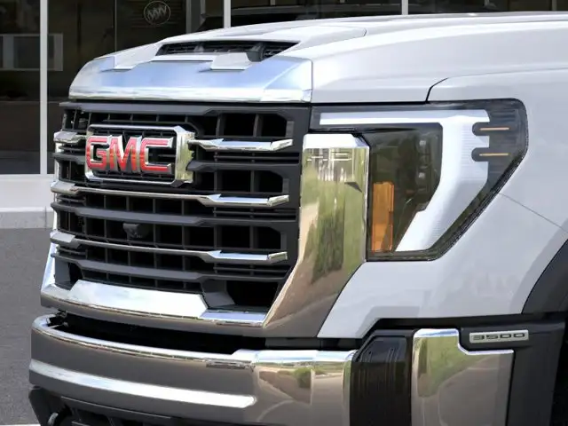 2026 GMC Sierra 3500HD SLE - Photo 13