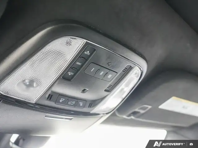 2025 Dodge Durango R/T PLUS | AWD | HEMI | 7PASS | BLKOT | LTHR - Photo 18