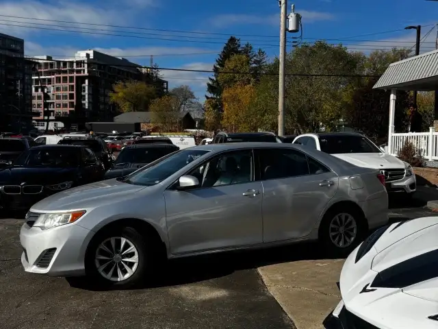 2014 Toyota Camry 4dr Sdn I4 Auto LE - Photo 6