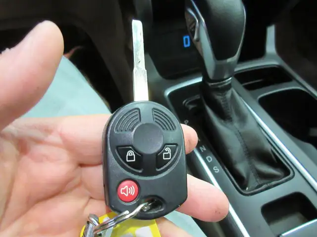 FORD ESCAPE 2018 SE AWD ECOBOOST SIEGES CHAUFFANT CAMERA RECUL 1 - Photo 16