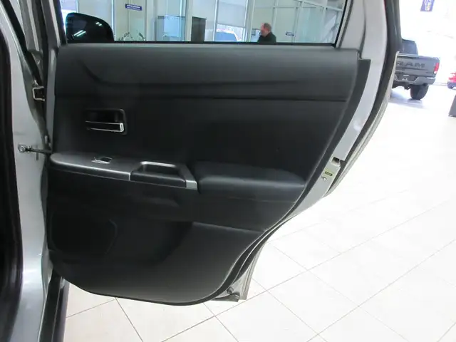 MITSUBISHI RVR 2018 SE LIMITED AWC 2.4L TOIT PANO / CUIR NOIR CH - Photo 14