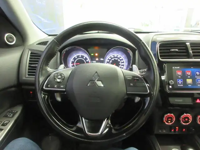 MITSUBISHI RVR 2018 SE LIMITED AWC 2.4L TOIT PANO / CUIR NOIR CH - Photo 29