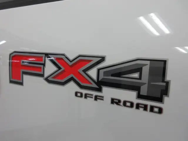 FORD F-150 2023 XLT FX4 SUPERCRECAB ECOBOOST 3,5L BOITE 6,5 GPS - Photo 6