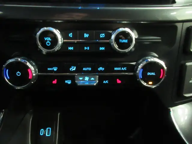 FORD F-150 2023 XLT FX4 SUPERCRECAB ECOBOOST 3,5L BOITE 6,5 GPS - Photo 19