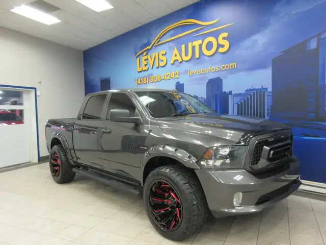 RAM 1500 CLASSIC 2021 EXPRESS NIGHT EDITION V-8 5.7 HEMI 4X4 CUI - Photo 3