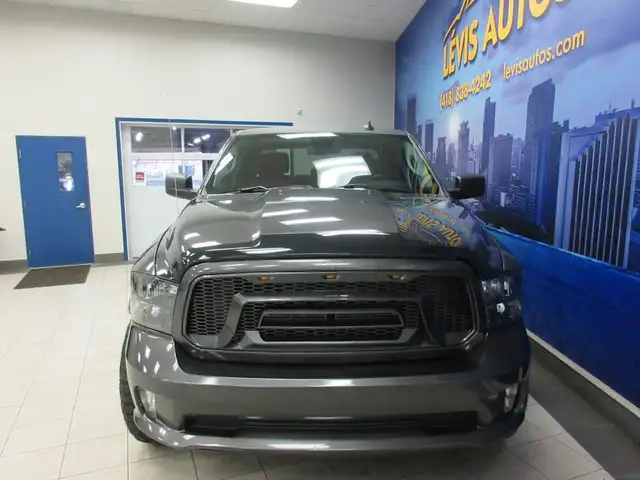 RAM 1500 CLASSIC 2021 EXPRESS NIGHT EDITION V-8 5.7 HEMI 4X4 CUI - Photo 4