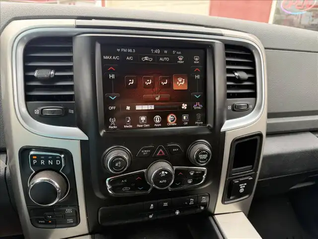 2016 RAM 1500 SLT Crew Cab SWB 4WD - Photo 12