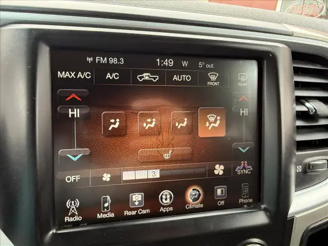 2016 RAM 1500 SLT Crew Cab SWB 4WD - Photo 13