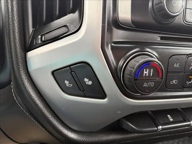 2015 GMC Sierra 1500 SLE Crew Cab Short Box 4WD - Photo 15