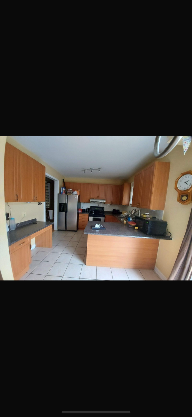 House for Rent in Brampton near Hwy 50 & Cottrelle blvd - Photo 6