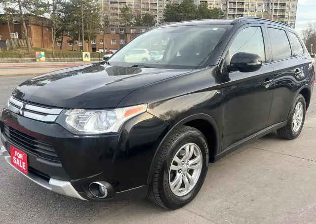 2015 Mitsubishi Outlander 7 SEATS- 4WD- HEATED SEATS - Photo 3