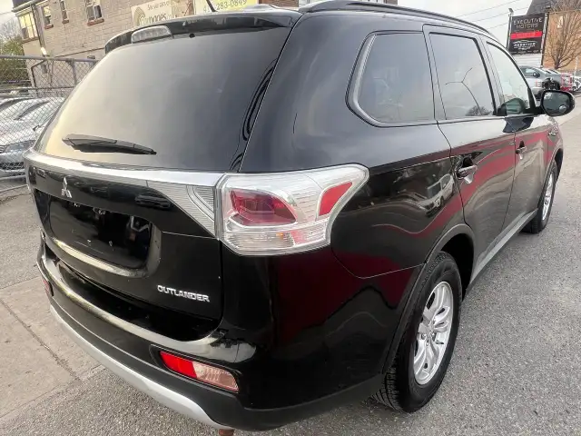 2015 Mitsubishi Outlander 7 SEATS- 4WD- HEATED SEATS - Photo 8