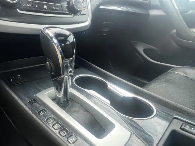2016 Nissan Altima LEATHER-BACK CAM- NAV-SUNROOF & MORE! - Photo 20