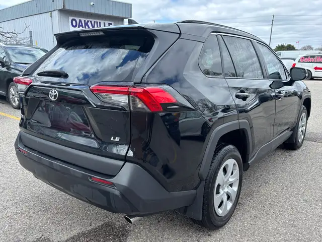 2021 Toyota RAV4 LE FWD - Photo 6