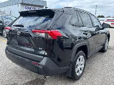 2021 Toyota RAV4 LE FWD - Photo 6