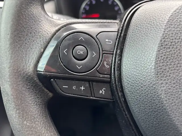 2021 Toyota RAV4 LE FWD - Photo 12