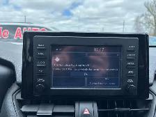 2021 Toyota RAV4 LE FWD - Photo 16