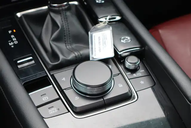 2023 Mazda MAZDA3 - Photo 16