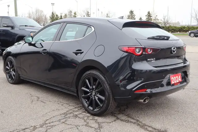 2024 Mazda MAZDA3 - Photo 5