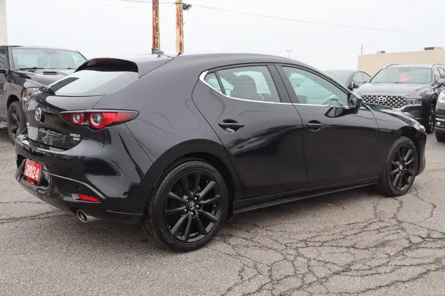2024 Mazda MAZDA3 - Photo 7