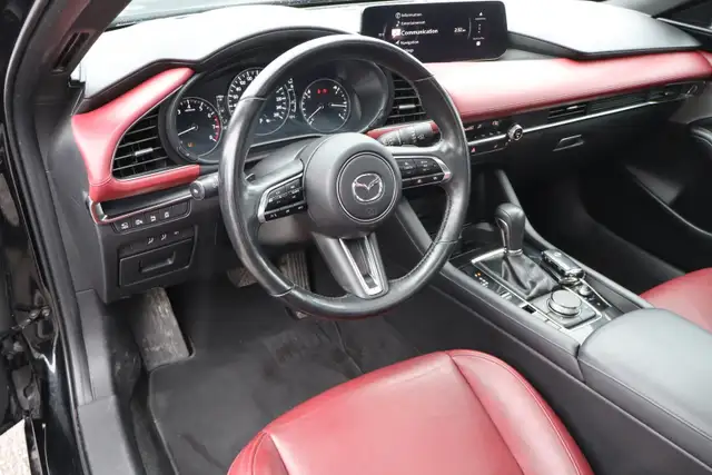 2024 Mazda MAZDA3 - Photo 9