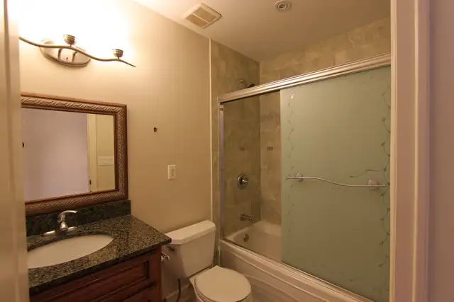 Yonge/Finch Subway (5 mins by TTC) Master Room Short Term - Photo 2