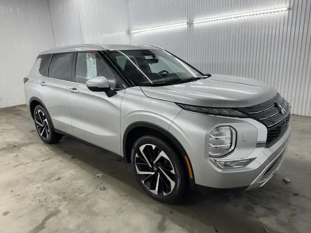 Mitsubishi Outlander Le S-Awc 7 Passagers 2023 a vendre - Photo 5