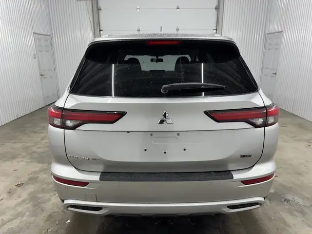 Mitsubishi Outlander Le S-Awc 7 Passagers 2023 a vendre - Photo 12