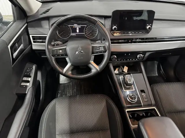 Mitsubishi Outlander Le S-Awc 7 Passagers 2023 a vendre - Photo 21