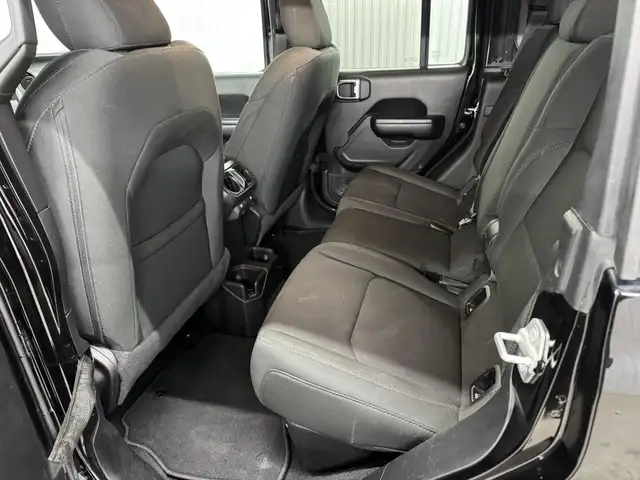 Jeep Gladiator Sport S 4x4 2021 à vendre - Photo 12