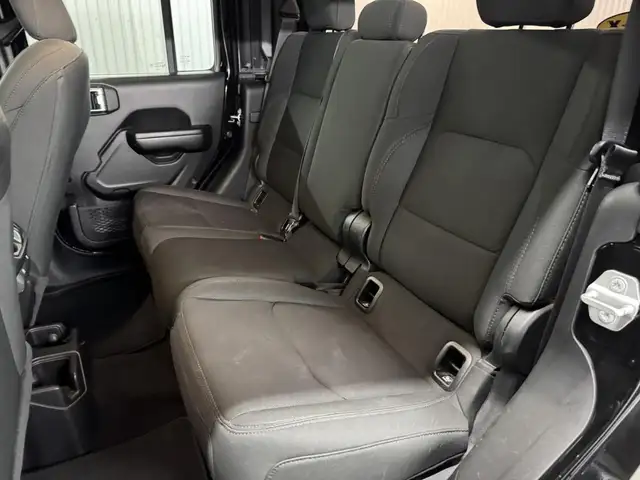 Jeep Gladiator Sport S 4x4 2021 à vendre - Photo 13