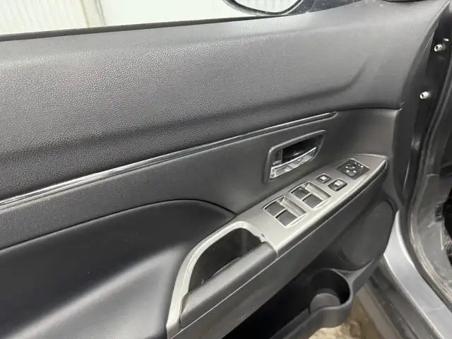 Mitsubishi RVR SEL AWC 2021 à vendre - Photo 12