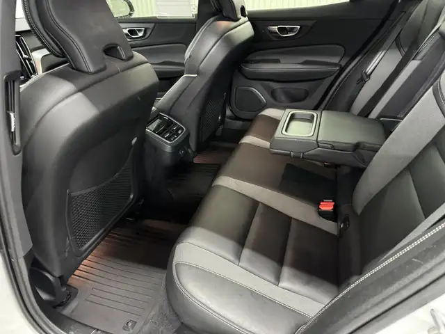 Volvo S60 B5 R-Design AWD 2022 à vendre - Photo 17
