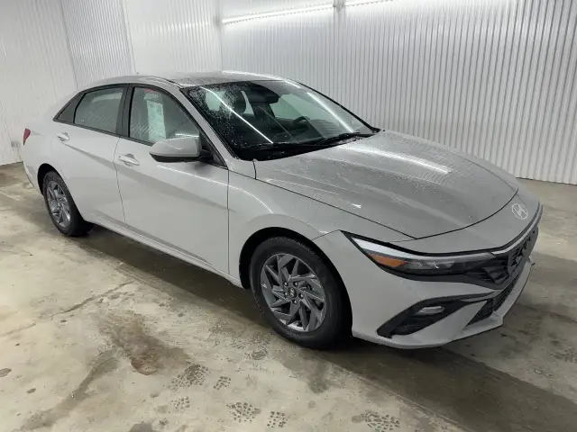 Hyundai Elantra Preferred Mags A/c 2025 à vendre - Photo 4