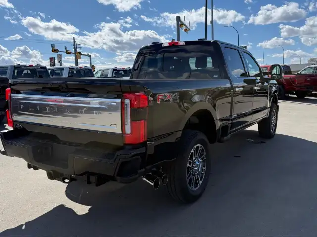 2026 Ford F-350 Platinum - Photo 6