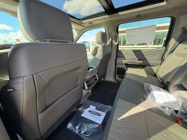2026 Ford F-350 Platinum - Photo 15