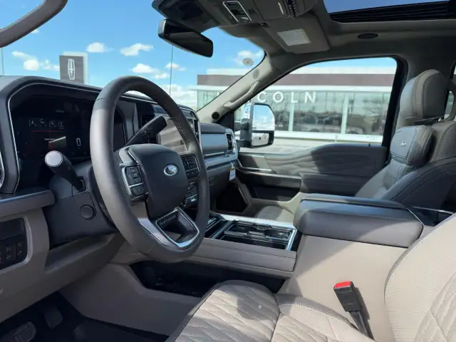 2026 Ford F-350 Platinum - Photo 20