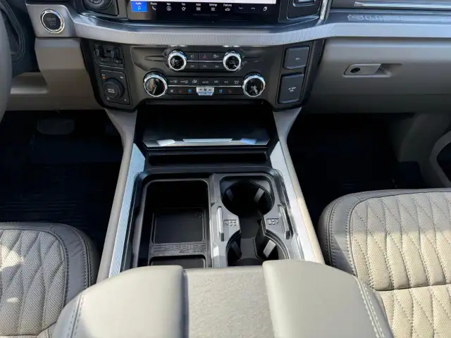 2026 Ford F-350 Platinum - Photo 24