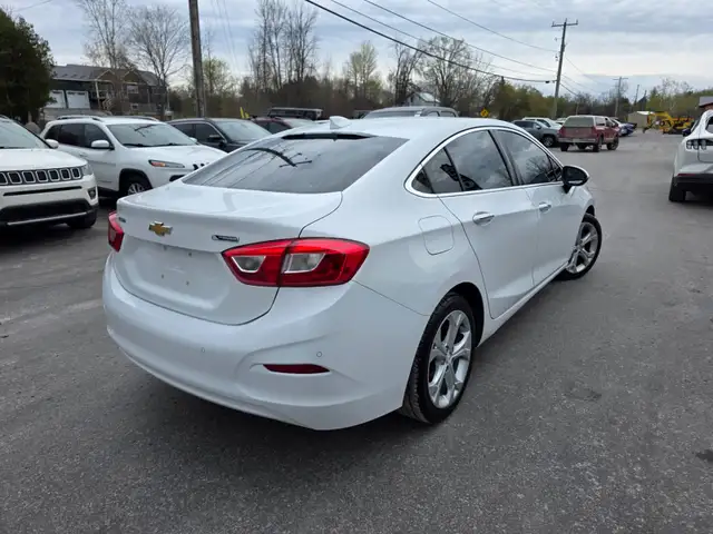 2017 Chevrolet Cruze Premier - Photo 5