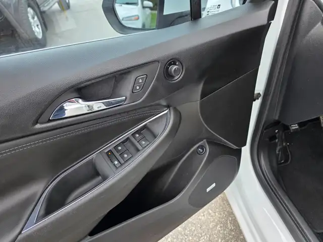 2017 Chevrolet Cruze Premier - Photo 10