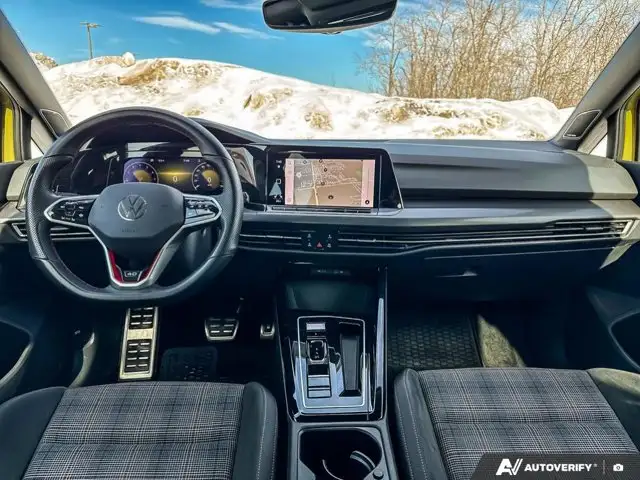 2023 Volkswagen Golf GTI 40th Anniversary | VW CERTIFIED | DSG - Photo 11