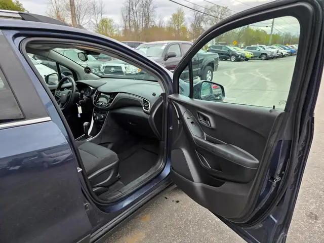 2018 Chevrolet Trax LT - Photo 25