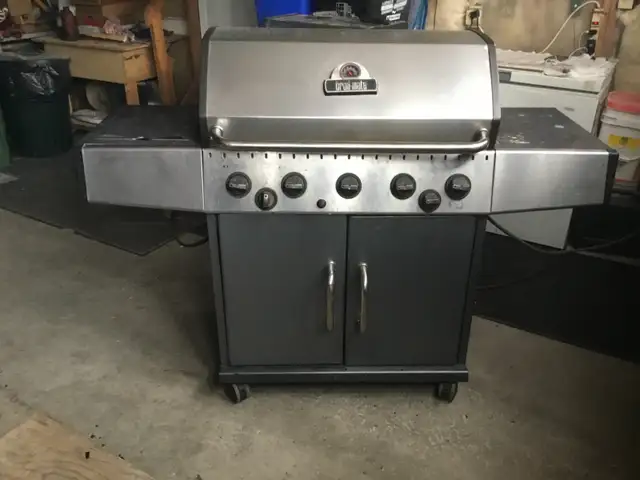 5 BURNER NATURAL GAS BBQ (NOT PROPANE) - Photo 6