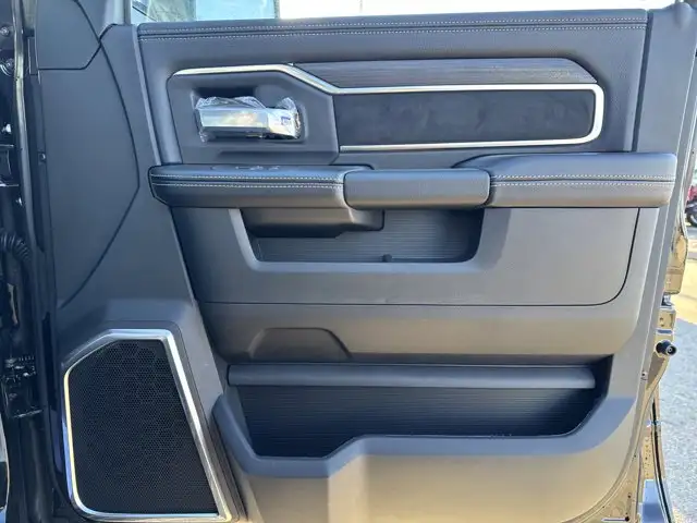 2026 Ram 3500 Laramie - Photo 9