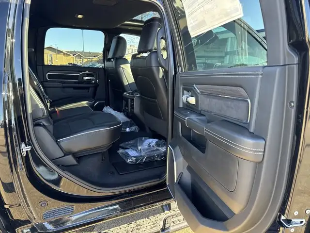 2026 Ram 3500 Laramie - Photo 13