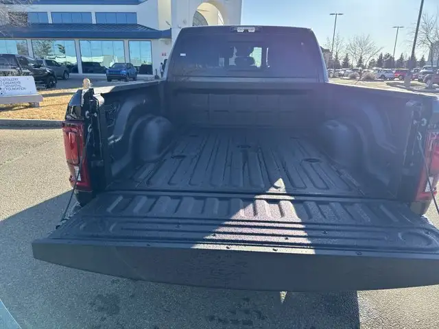 2026 Ram 3500 Laramie - Photo 18